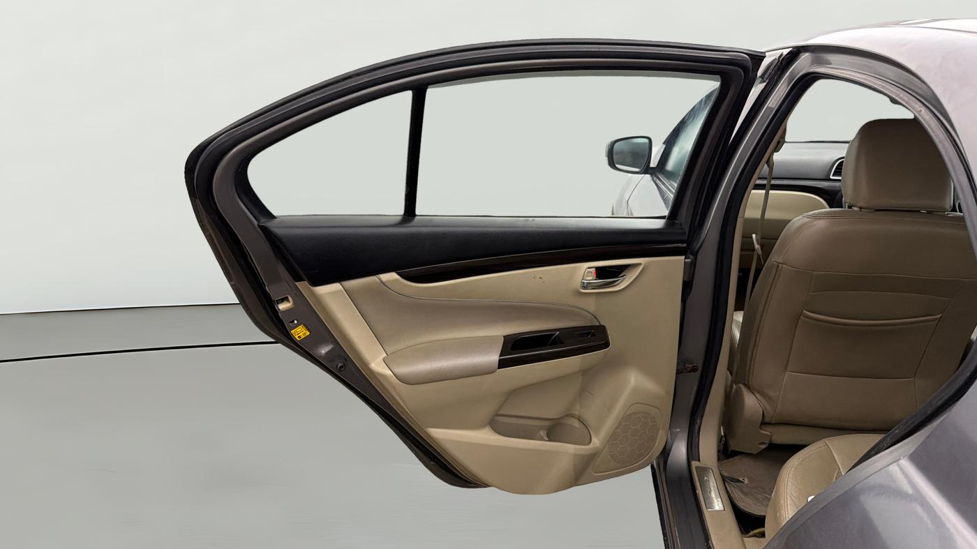 2016 Maruti Ciaz ZXI+, Petrol, Manual, 50,796 km, LHS Rear Door
