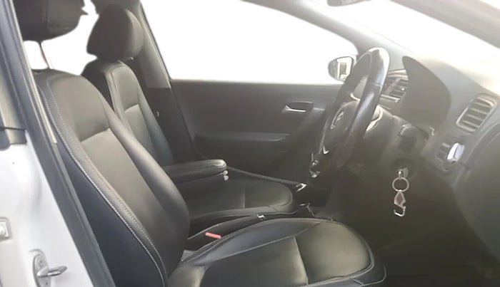 2020 Volkswagen Polo HIGHLINE PLUS 1.0L TSI, Petrol, Manual, 61,014 km, Right Side Front Door Cabin