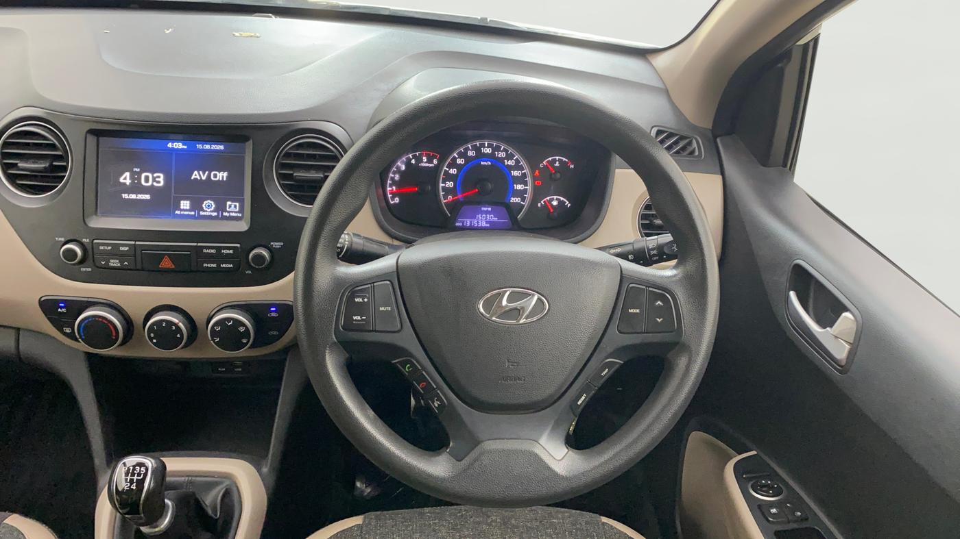 2017 Hyundai Grand i10 SPORTZ (O) 1.2 U2 CRDI, Diesel, Manual, 1,31,537 km, Steering Wheel Close Up