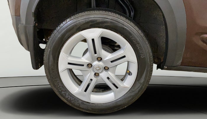 2022 Renault Kiger RXT MT, Petrol, Manual, 30,854 km, Right Rear Wheel