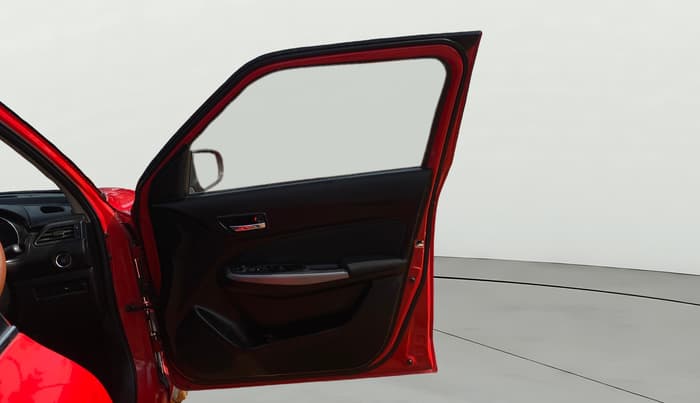 2018 Maruti Swift ZXI AMT, Petrol, Automatic, 1,49,965 km, RHS Front Door