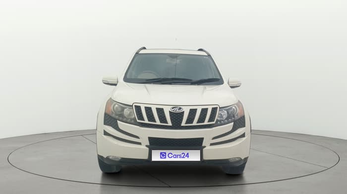 2014 Mahindra XUV500 W8, Diesel, Manual, 1,13,253 km, Front
