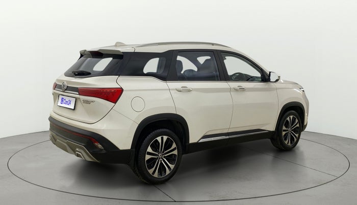 2022 MG HECTOR SHARP 1.5 PETROL CVT, Petrol, Automatic, 33,533 km, Right Back Diagonal