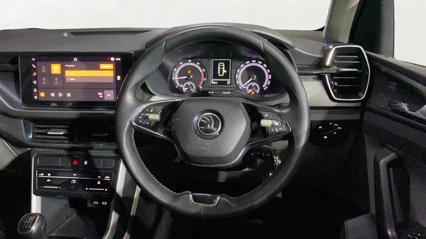 2022 Skoda KUSHAQ AMBITION 1.0L TSI MT, Petrol, Manual, 49,230 km, Steering Wheel Close Up