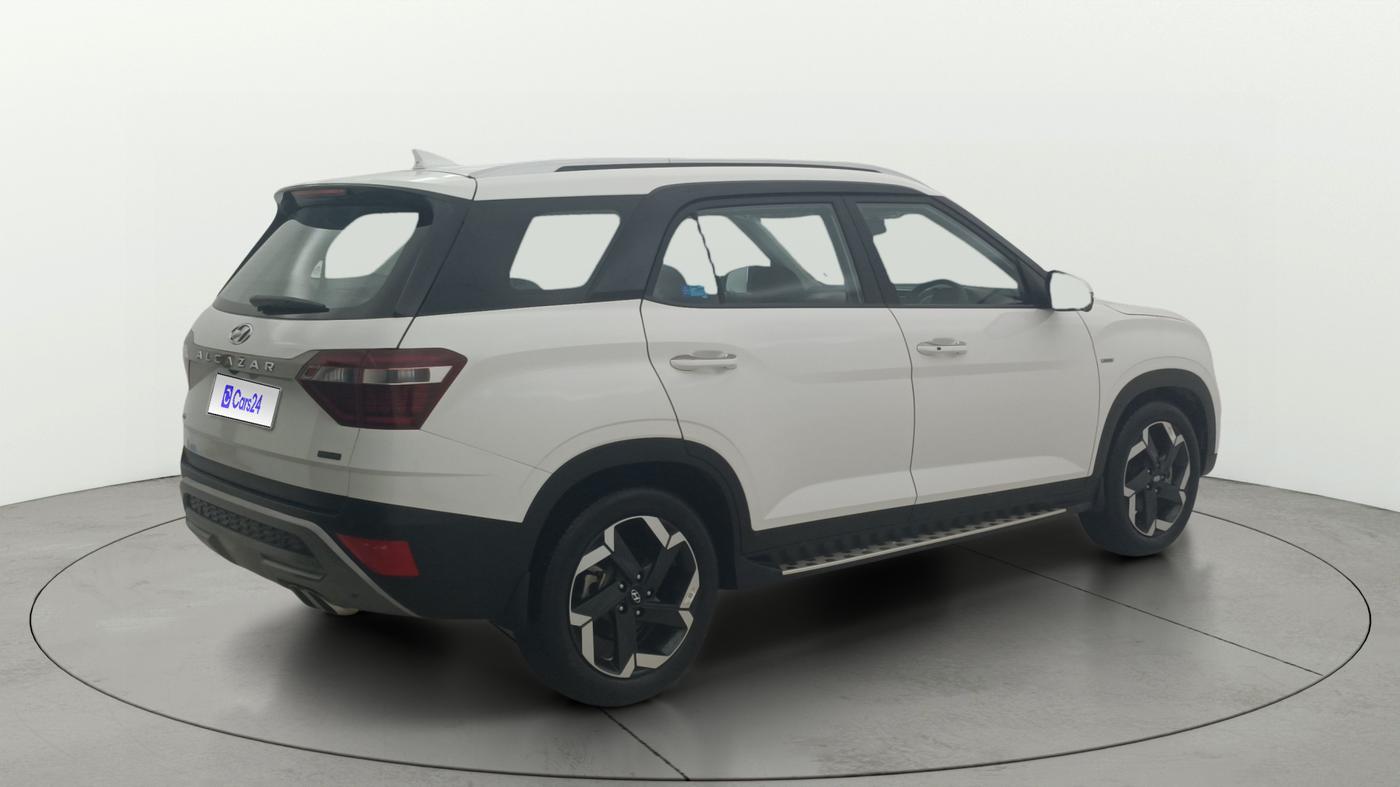 2021 Hyundai ALCAZAR 2.0 SIGNATURE (O) AT 6STR, Petrol, Automatic, 22,177 km, Right Back Diagonal