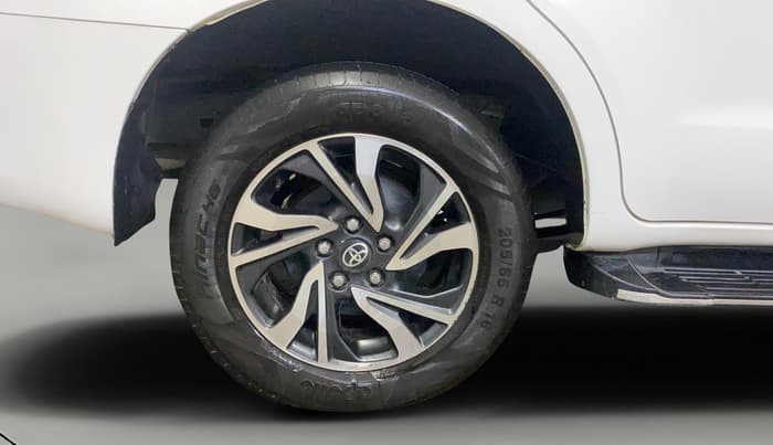 2021 Toyota Innova Crysta 2.4 GX AT 7 STR, Diesel, Automatic, 92,290 km, Right Rear Wheel