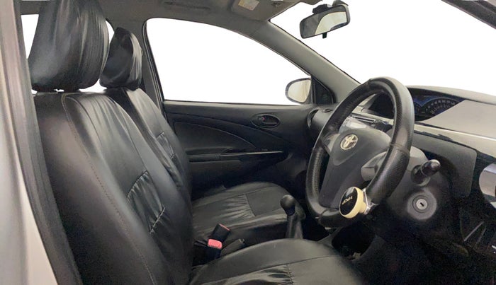 2015 Toyota Etios CROSS 1.2 G, Petrol, Manual, 70,549 km, Right Side Front Door Cabin