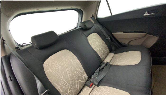 2016 Hyundai Grand i10 ASTA 1.2 KAPPA VTVT, Petrol, Manual, 68,067 km, Right Side Rear Door Cabin