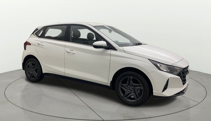 2022 Hyundai NEW I20 SPORTZ 1.2 MT, Petrol, Manual, 24,903 km, Right Front Diagonal