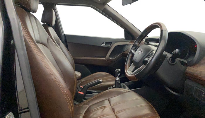 2017 Hyundai Creta SX PLUS 1.6 PETROL, Petrol, Manual, 36,922 km, Right Side Front Door Cabin