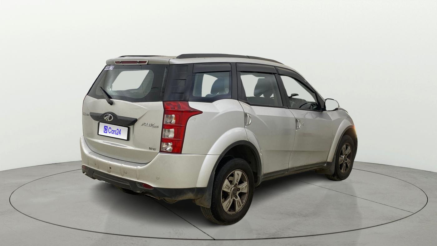 2014 Mahindra XUV500 W8, Diesel, Manual, 1,41,065 km, Right Back Diagonal