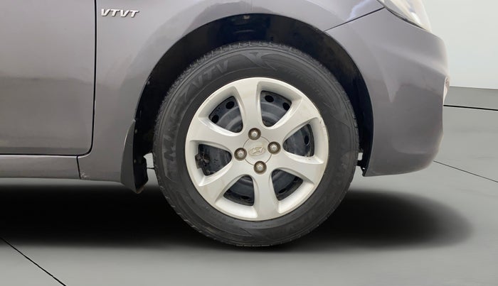 2012 Hyundai Verna FLUIDIC 1.4 VTVT, Petrol, Manual, 1,09,489 km, Right Front Wheel