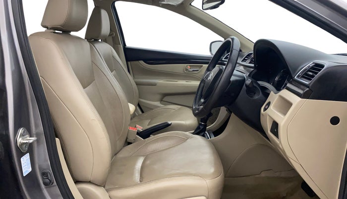 2017 Maruti Ciaz ALPHA  AT 1.4  PETROL, Petrol, Automatic, 55,561 km, Right Side Front Door Cabin