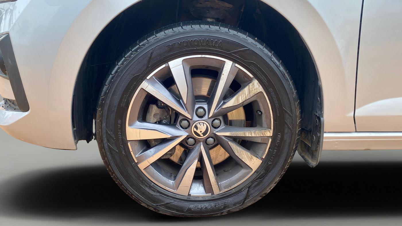 2023 Skoda SLAVIA STYLE 1.5L TSI DSG, Petrol, Automatic, 77,057 km, Left Front Wheel