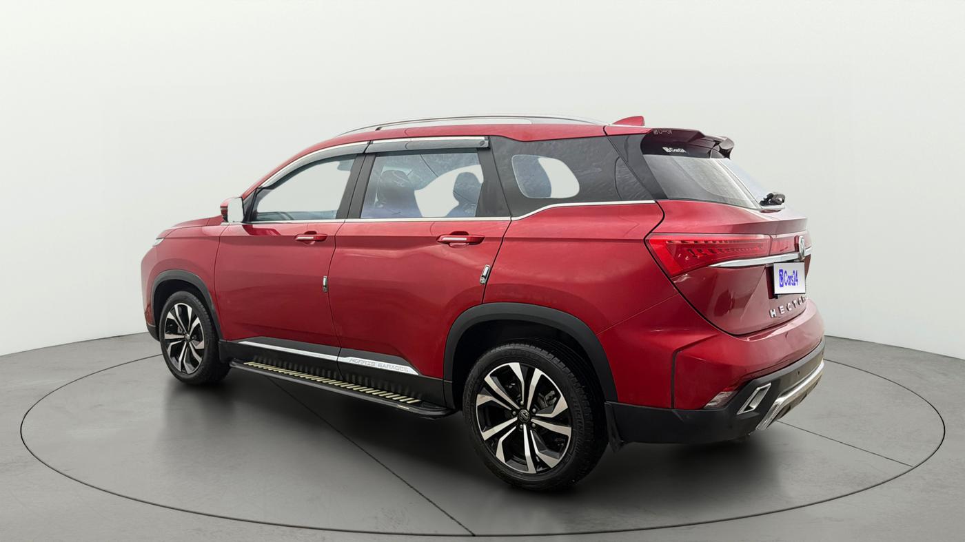 2023 MG HECTOR PLUS SAVVY PRO 1.5 TURBO CVT 6 STR, Petrol, Automatic, 15,647 km, Left Back Diagonal
