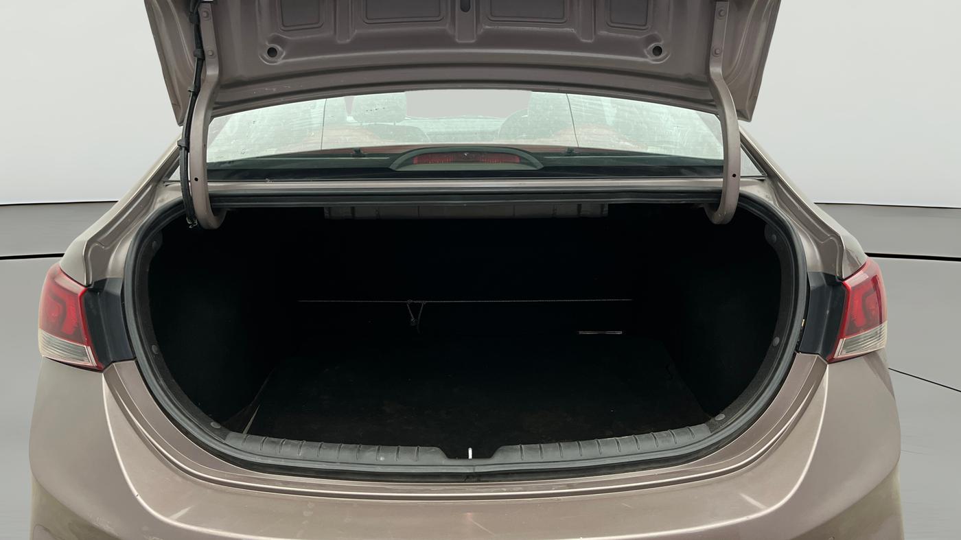 2019 Hyundai Verna 1.6 VTVT SX + AT, Petrol, Automatic, 48,952 km, Boot Open Zoomed View