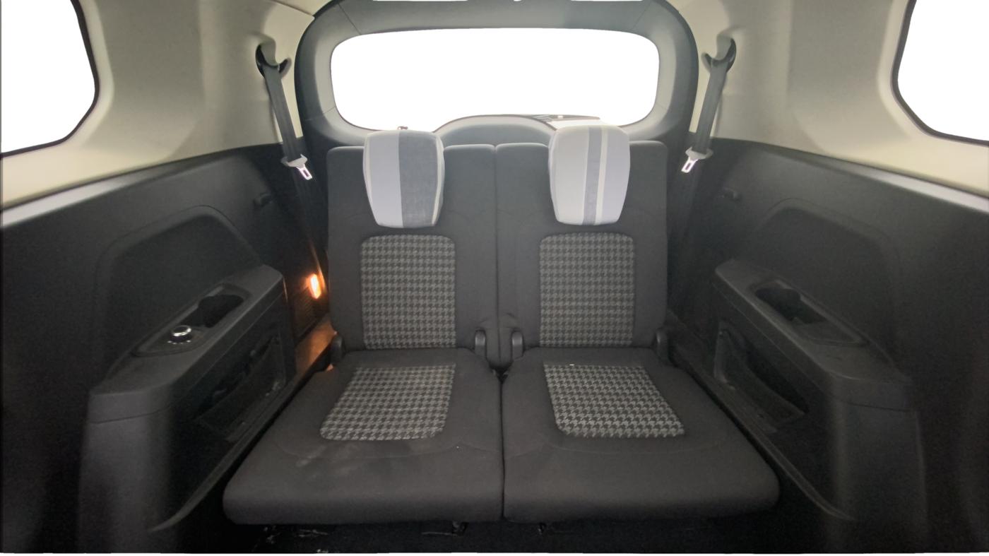 2021 Tata Safari XM, Diesel, Manual, 60,068 km, Third Seat Row ( optional )