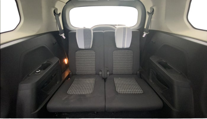 2021 Tata Safari XM, Diesel, Manual, 60,068 km, Third Seat Row ( optional )