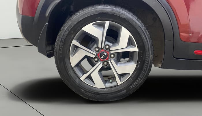 2021 KIA SONET GTX PLUS 1.5 AT, Diesel, Automatic, 94,312 km, Right Rear Wheel