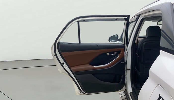 2021 Hyundai ALCAZAR PLATINUM (O) 6STR 2.0 AT, Petrol, Automatic, 1,07,659 km, LHS Rear Door