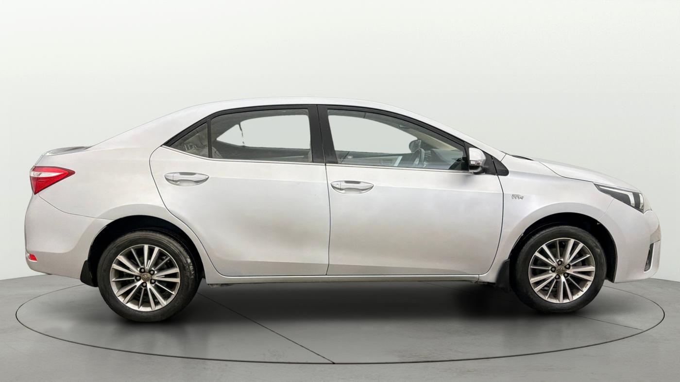 2014 Toyota Corolla Altis GL PETROL, Petrol, Manual, 68,761 km, Right Side View