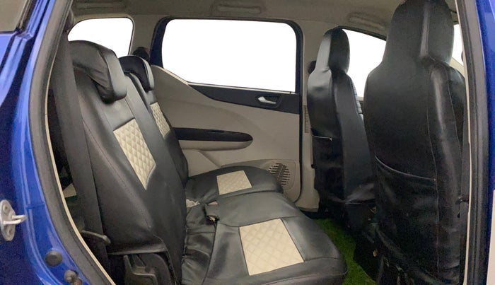 2020 Renault TRIBER RXZ, Petrol, Manual, 44,416 km, Right Side Rear Door Cabin