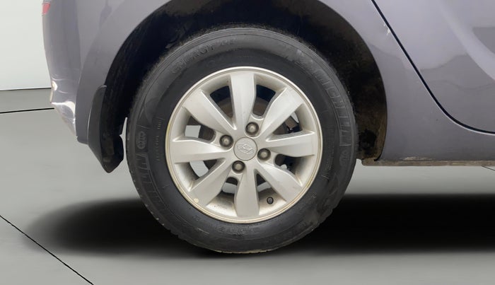 2014 Hyundai i20 SPORTZ 1.2, Petrol, Manual, 65,456 km, Right Rear Wheel