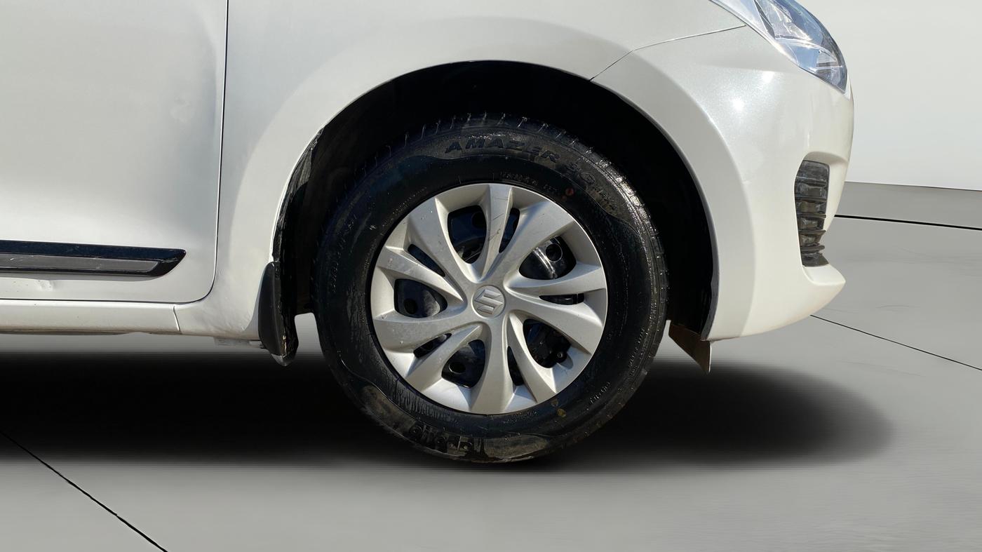 2021 Maruti Swift VXI, Petrol, Manual, 57,932 km, Right Front Wheel
