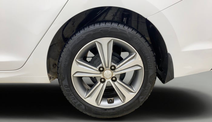 2018 Hyundai Verna 1.6 VTVT SX O, Petrol, Manual, 74,340 km, Left Rear Wheel