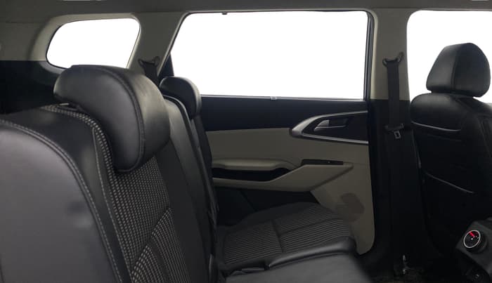 2022 KIA CARENS PRESTIGE PLUS 1.4 PETROL DCT 7 STR, Petrol, Automatic, 73,096 km, Right Side Rear Door Cabin
