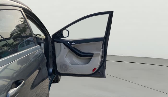 2021 Tata NEXON XZ PLUS PETROL SUNROOF, Petrol, Manual, 1,39,803 km, RHS Front Door
