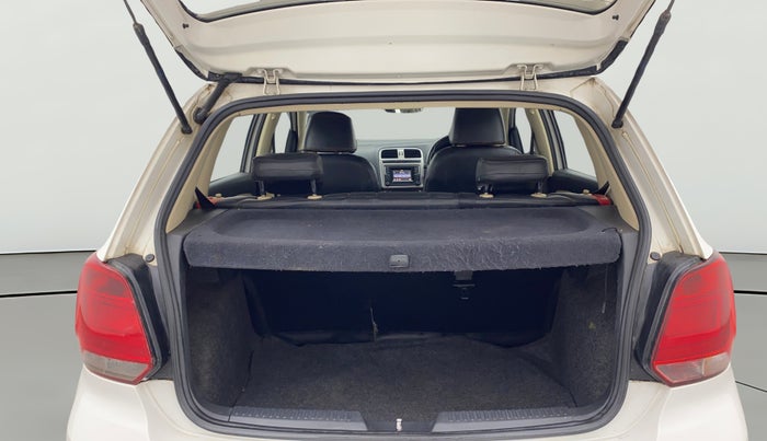 2016 Volkswagen Polo HIGHLINE1.2L, Petrol, Manual, 48,746 km, Boot Open Zoomed View