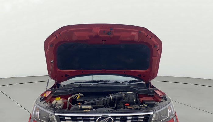 2022 Mahindra XUV300 W8 (O) 1.2 PETROL, Petrol, Manual, 10,013 km, Open Bonet