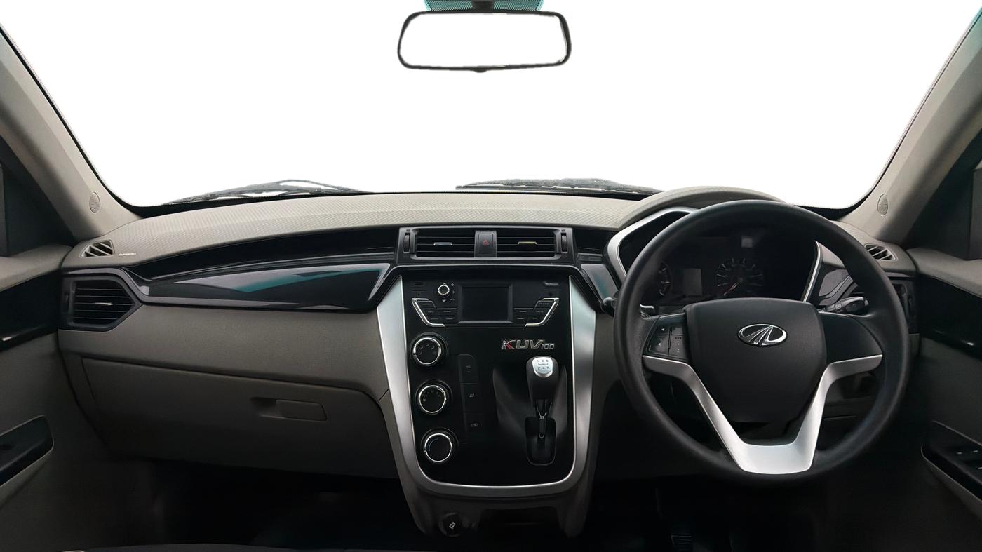 2017 Mahindra Kuv100 K8 6 STR, Petrol, Manual, 47,077 km, Dashboard