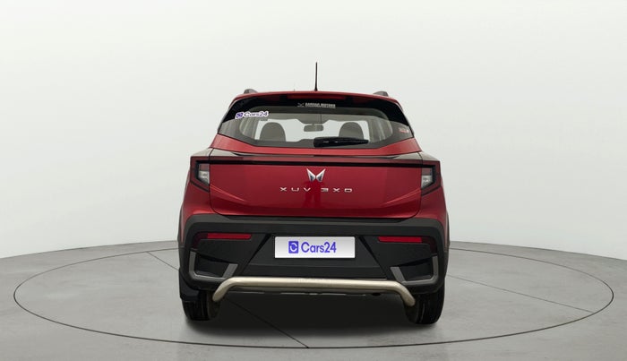 2024 Mahindra XUV 3XO AX5 1.2 L TCMPFi, Petrol, Manual, 28,471 km, Back/Rear