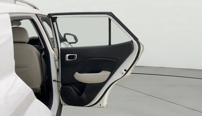 2022 Hyundai VENUE S (O) 1.0 TURBO IMT, Petrol, Manual, 7,077 km, RHS Rear Door