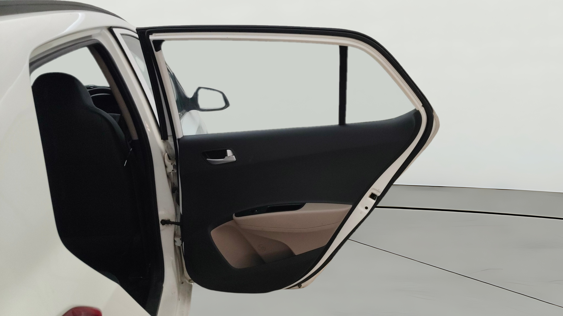 camera-RHS-Rear-Door