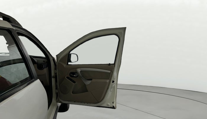 2014 Nissan Terrano XL (P), Petrol, Manual, 92,036 km, RHS Front Door