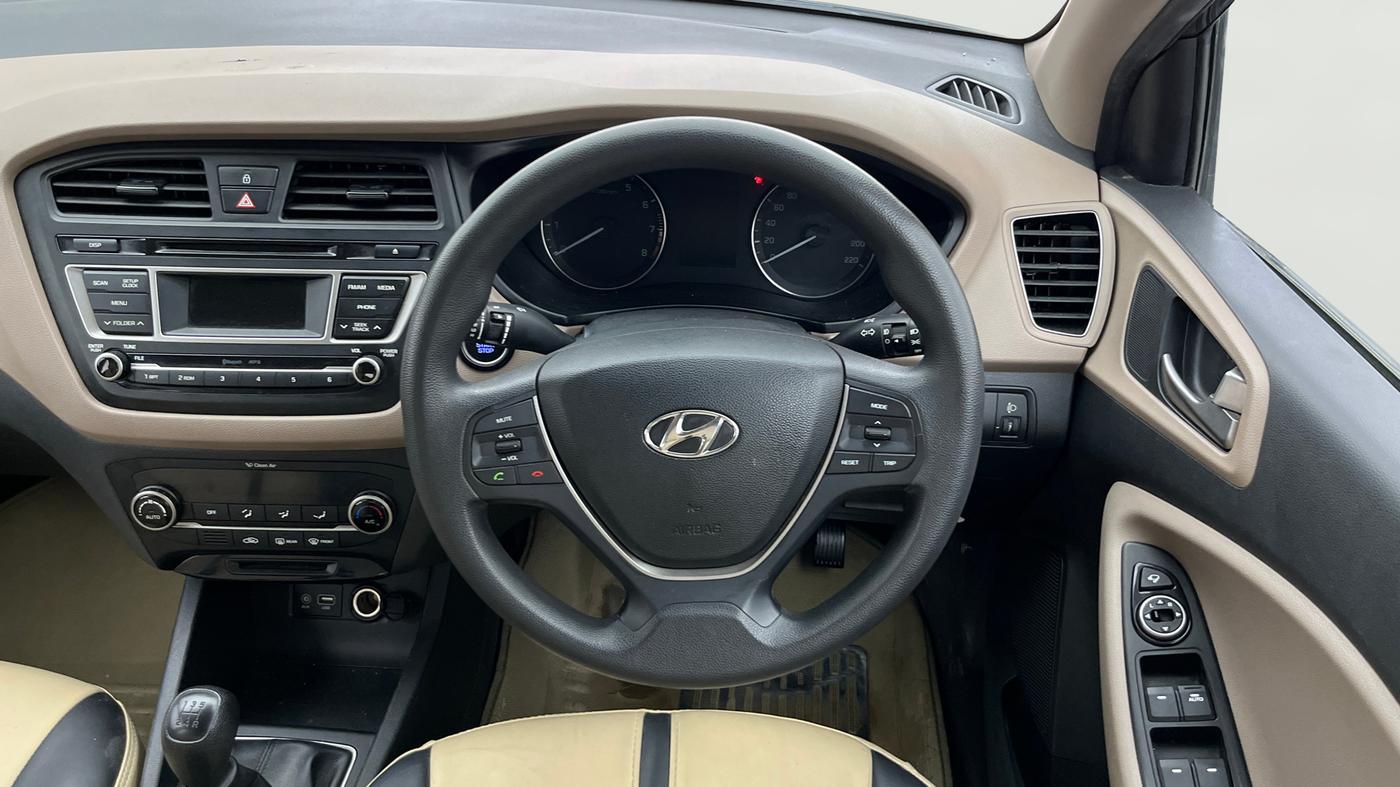 2015 Hyundai Elite i20 SPORTZ 1.2, Petrol, Manual, 76,326 km, Steering Wheel Close Up