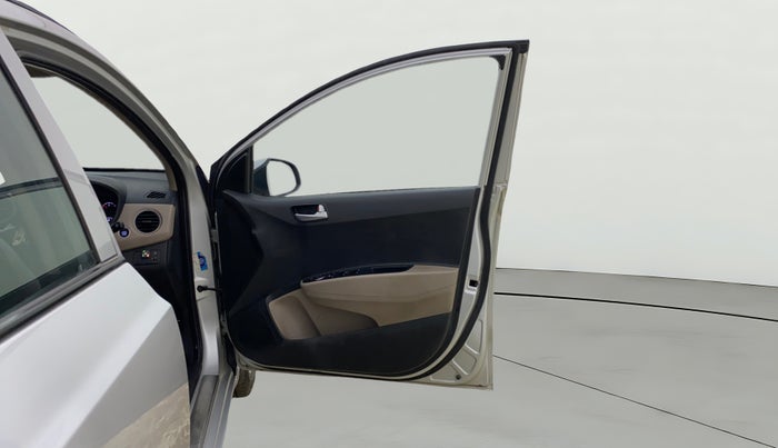 2018 Hyundai Grand i10 ASTA 1.2 KAPPA VTVT, CNG, Manual, 62,098 km, RHS Front Door