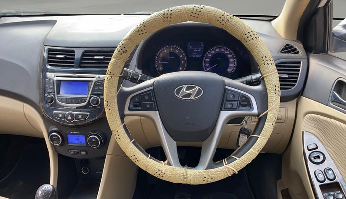 2013 Hyundai Verna FLUIDIC 1.6 VTVT SX, Petrol, Manual, 42,504 km, Steering Wheel Close Up