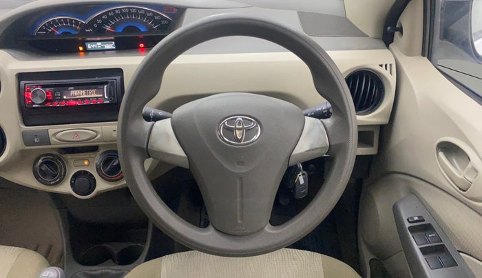 2015 Toyota Etios Liva G, Petrol, Manual, 38,768 km, Steering Wheel Close Up