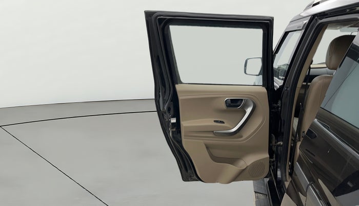 2023 Mahindra BOLERO NEO N10 R, Diesel, Manual, 44,266 km, LHS Rear Door