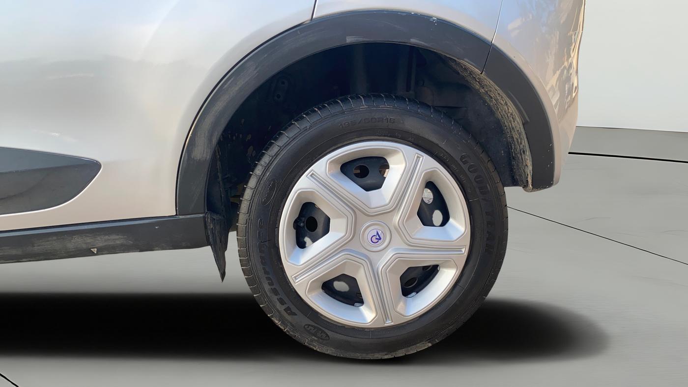 2019 Tata NEXON XM PETROL, Petrol, Manual, 1,11,783 km, Left Rear Wheel