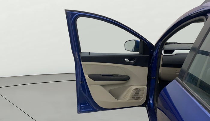 2020 Renault TRIBER RXZ, Petrol, Manual, 31,202 km, LHS Front Door