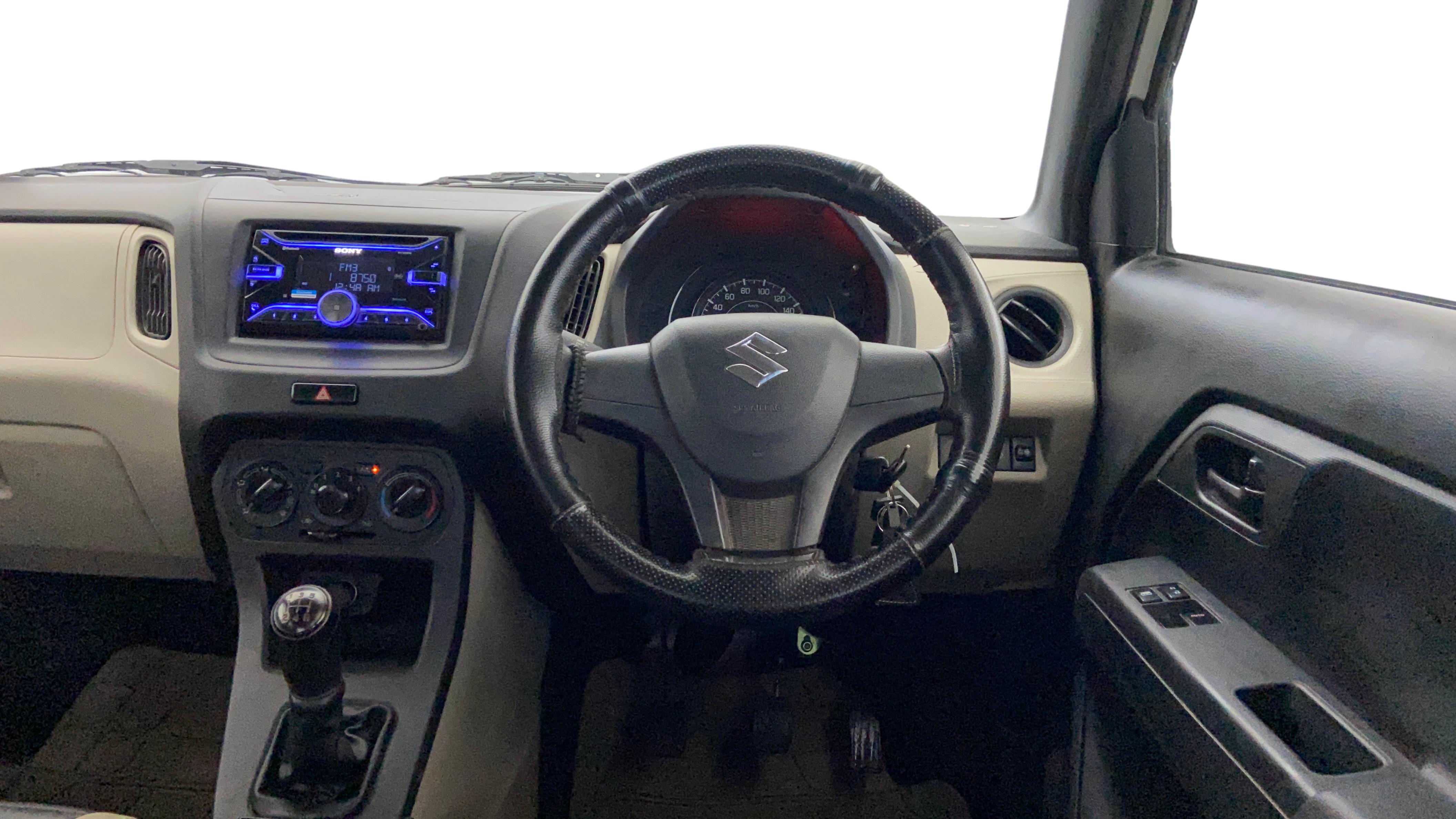 camera-Steering-Wheel-Close-Up
