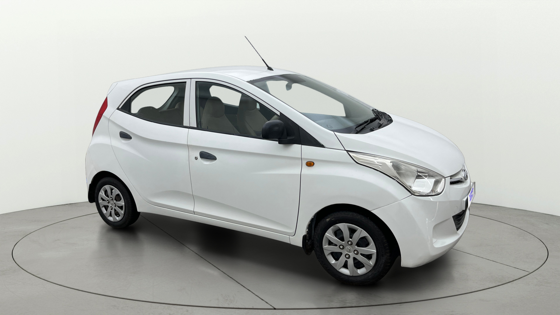 2017 Hyundai EON MAGNA + AIRBAG