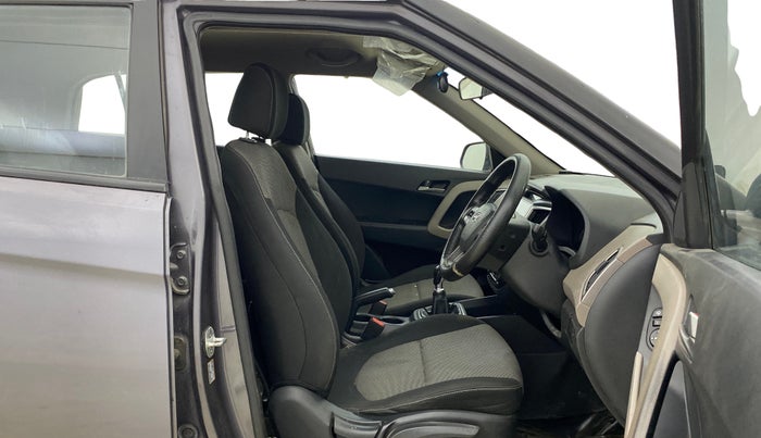 2016 Hyundai Creta SX PLUS 1.6 PETROL, Petrol, Manual, 95,983 km, Right Side Front Door Cabin