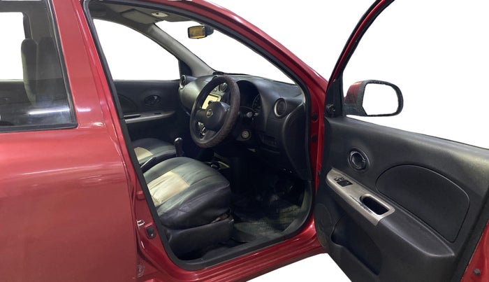 2017 Nissan Micra Active XL, Petrol, Manual, 70,200 km, Right Side Front Door Cabin