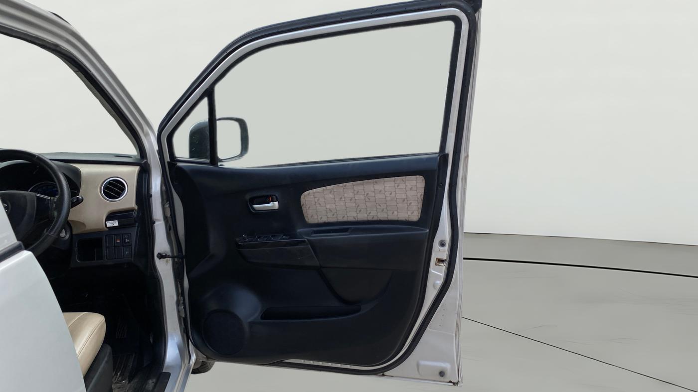2017 Maruti Wagon R 1.0 VXI AMT, Petrol, Automatic, 79,458 km, RHS Front Door